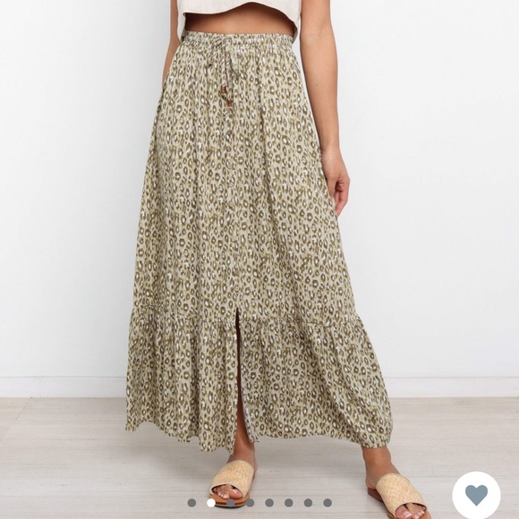 Like New Petal and Pup Katara Skirt - Picture 2 of 7